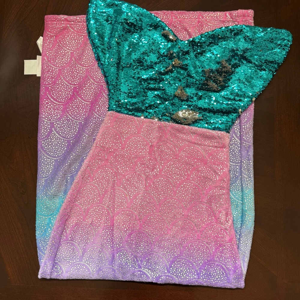 Mermaid Tail Blanket with Sequins